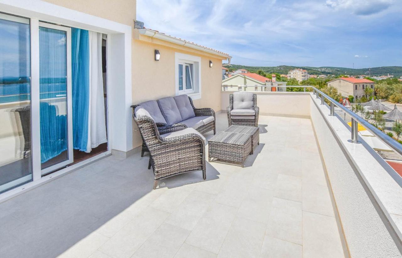 Apartment L And S On The Beach Ugrinici 외부 사진